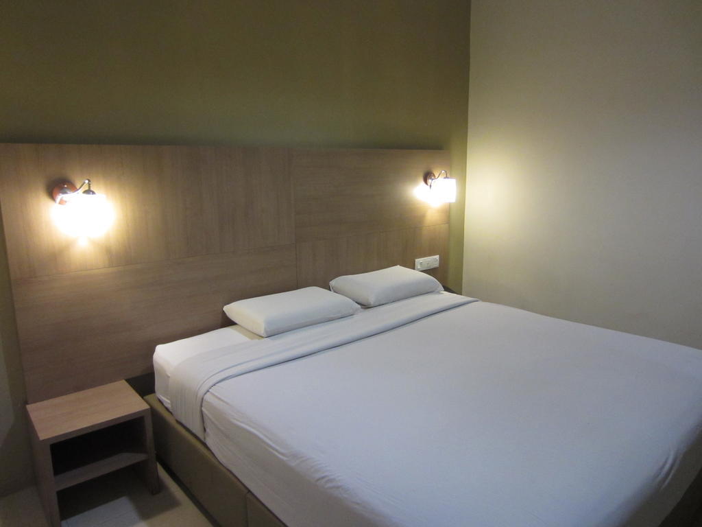 Radiant Hotel Sitiawan Kamer foto